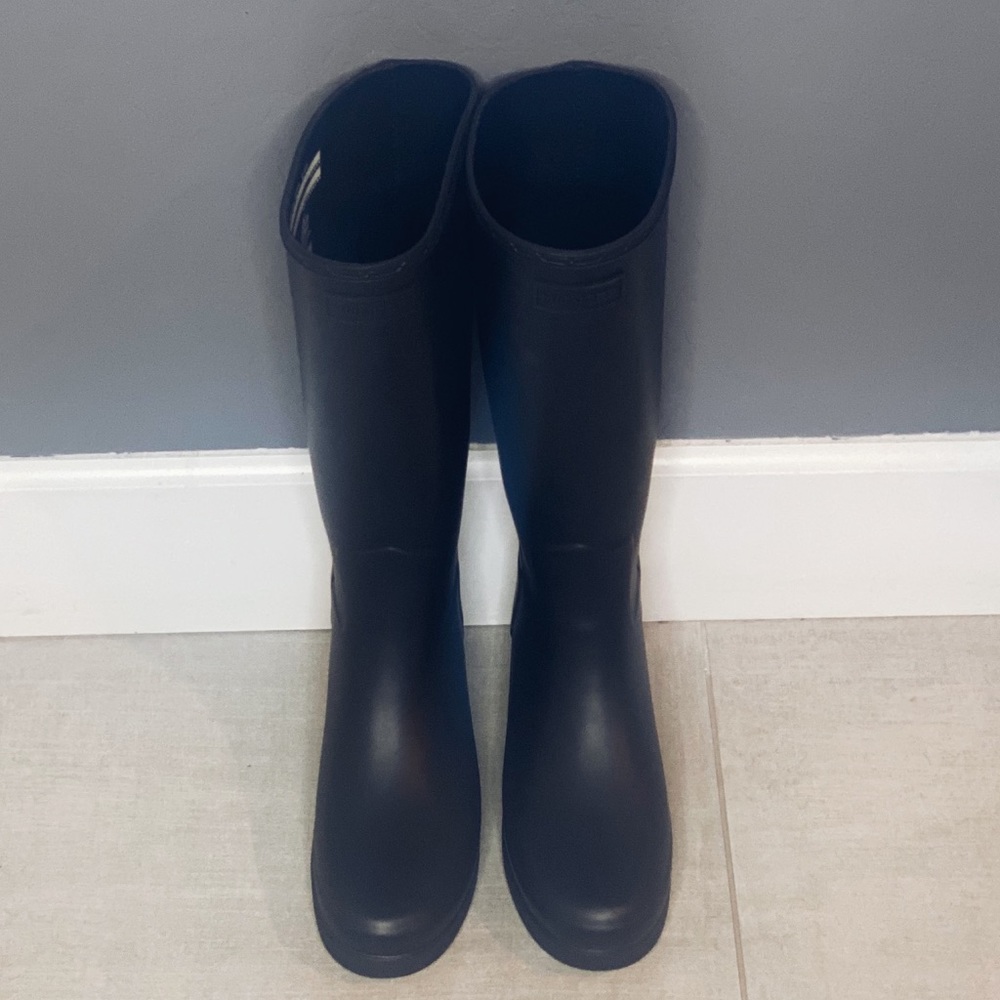Women’s Hunter Tall Rain Boots Size 7